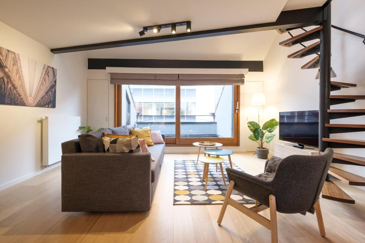 Functional Housings 2 Steps From Grand Place Brussels Exterior photo