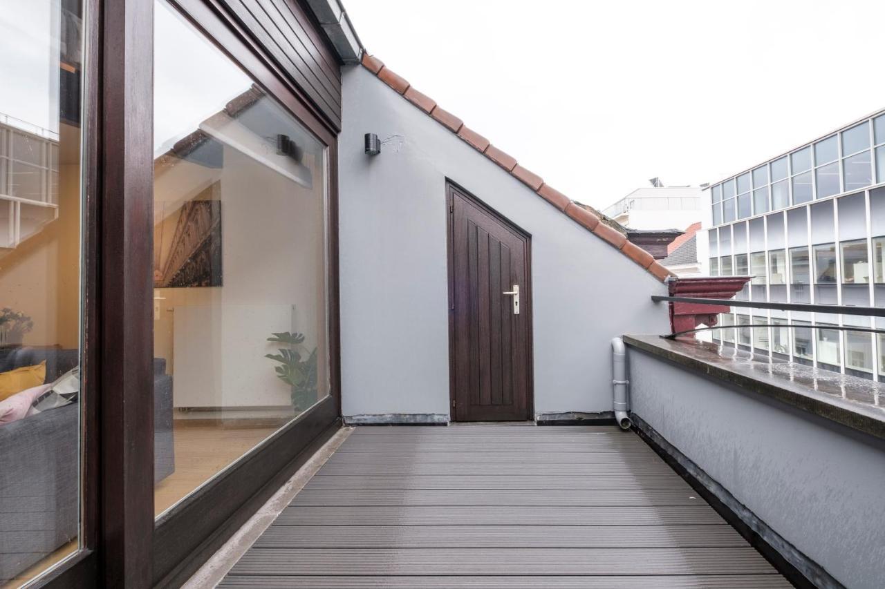 Functional Housings 2 Steps From Grand Place Brussels Exterior photo
