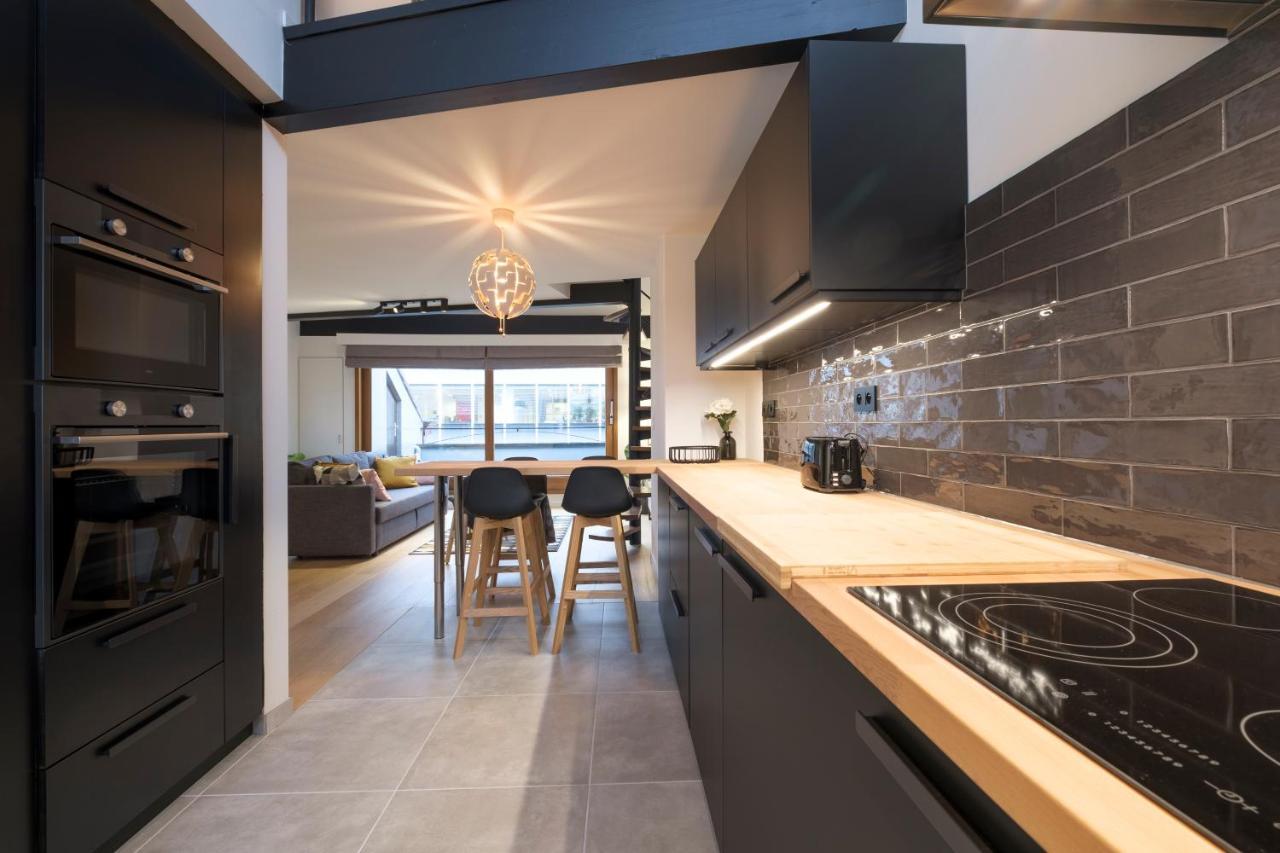 Functional Housings 2 Steps From Grand Place Brussels Exterior photo